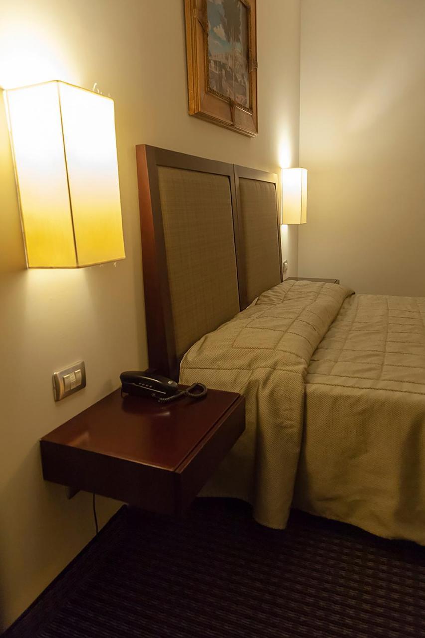 Hotel Dei Gonzaga Reggiolo Екстериор снимка